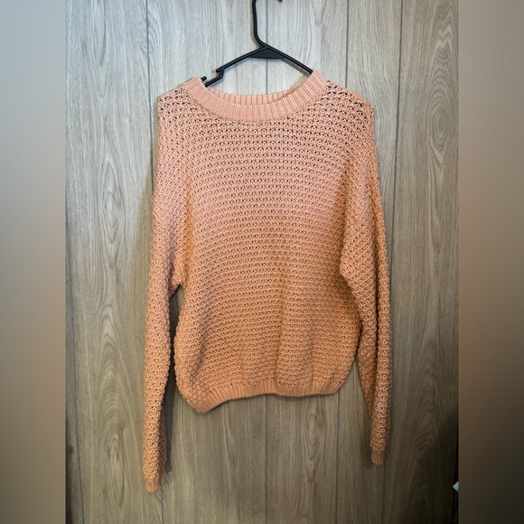 Universal Thread Sweaters - Universal Thread Coral Knit Sweater
